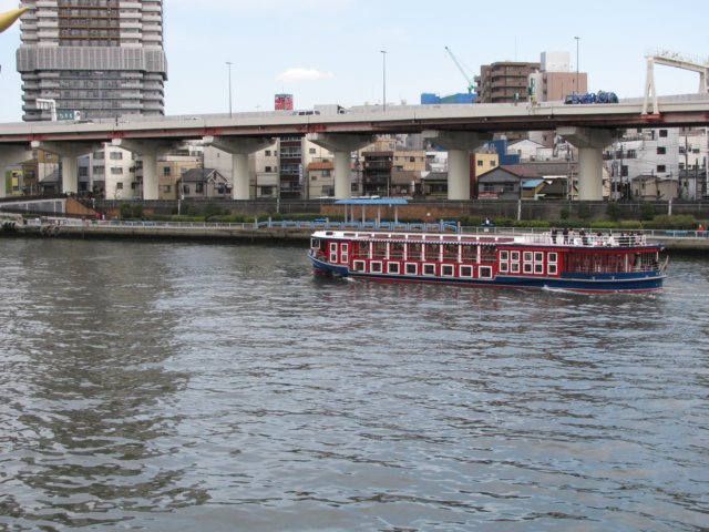 riverbus.jpg